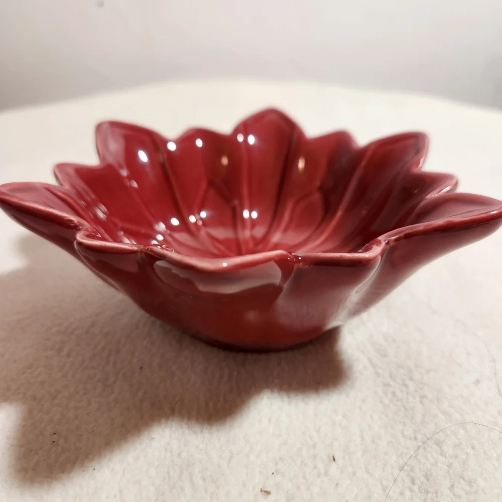 Reddish / Brown Leaf Shaped Nut or Candy Bowl Dishwasher / Microwave Safe